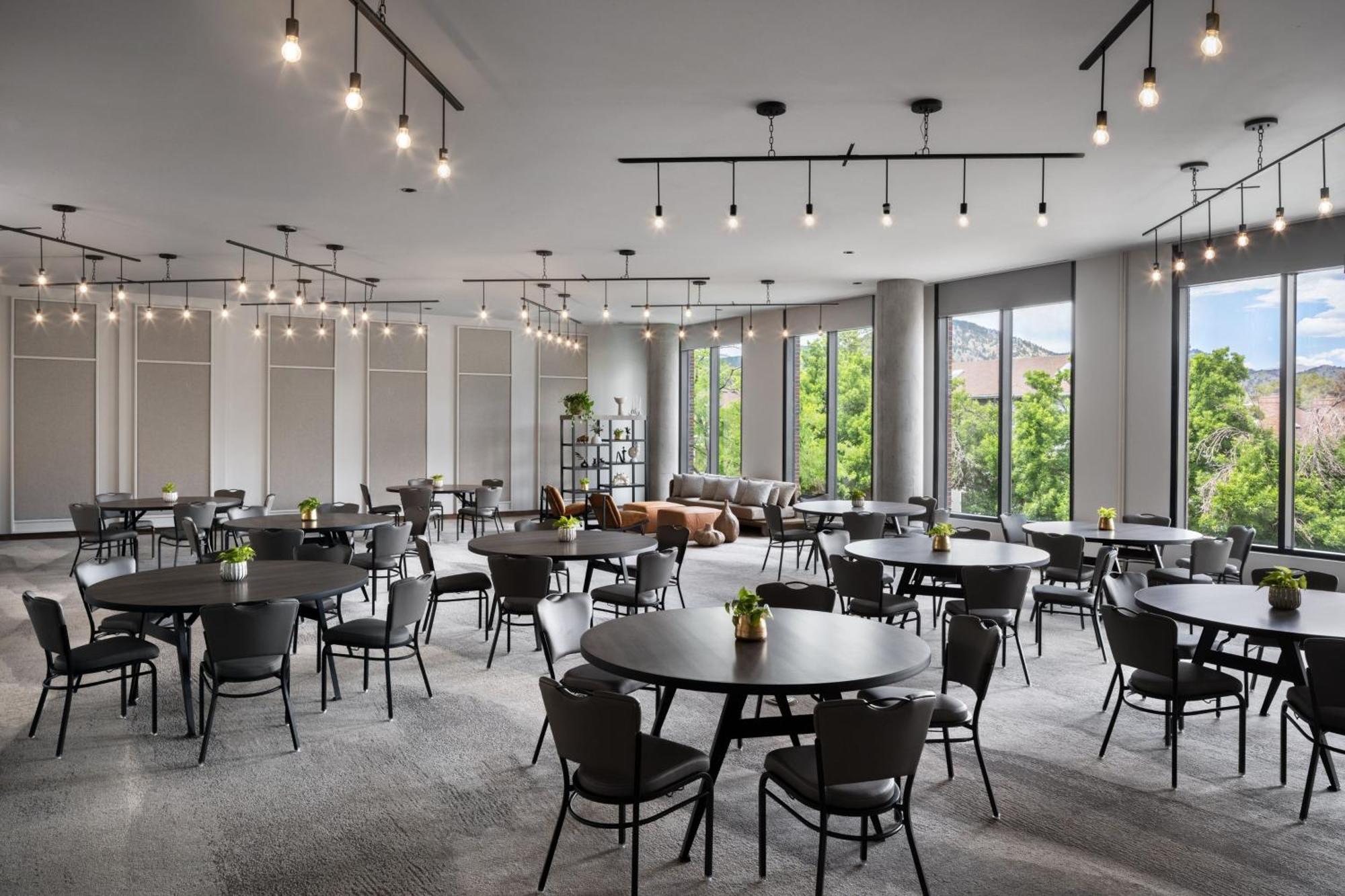 Hotel Moxy Boulder Extérieur photo