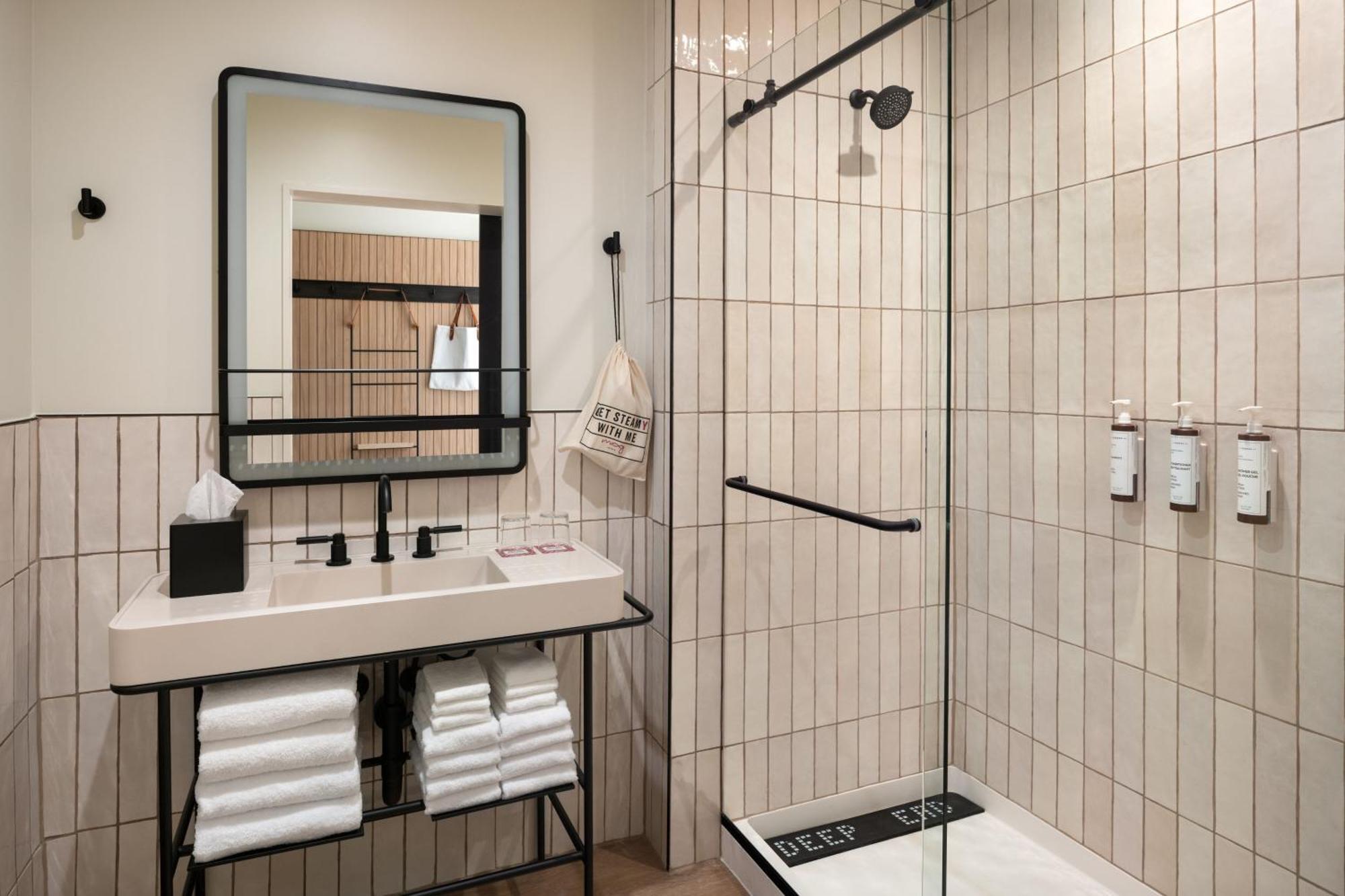 Hotel Moxy Boulder Extérieur photo