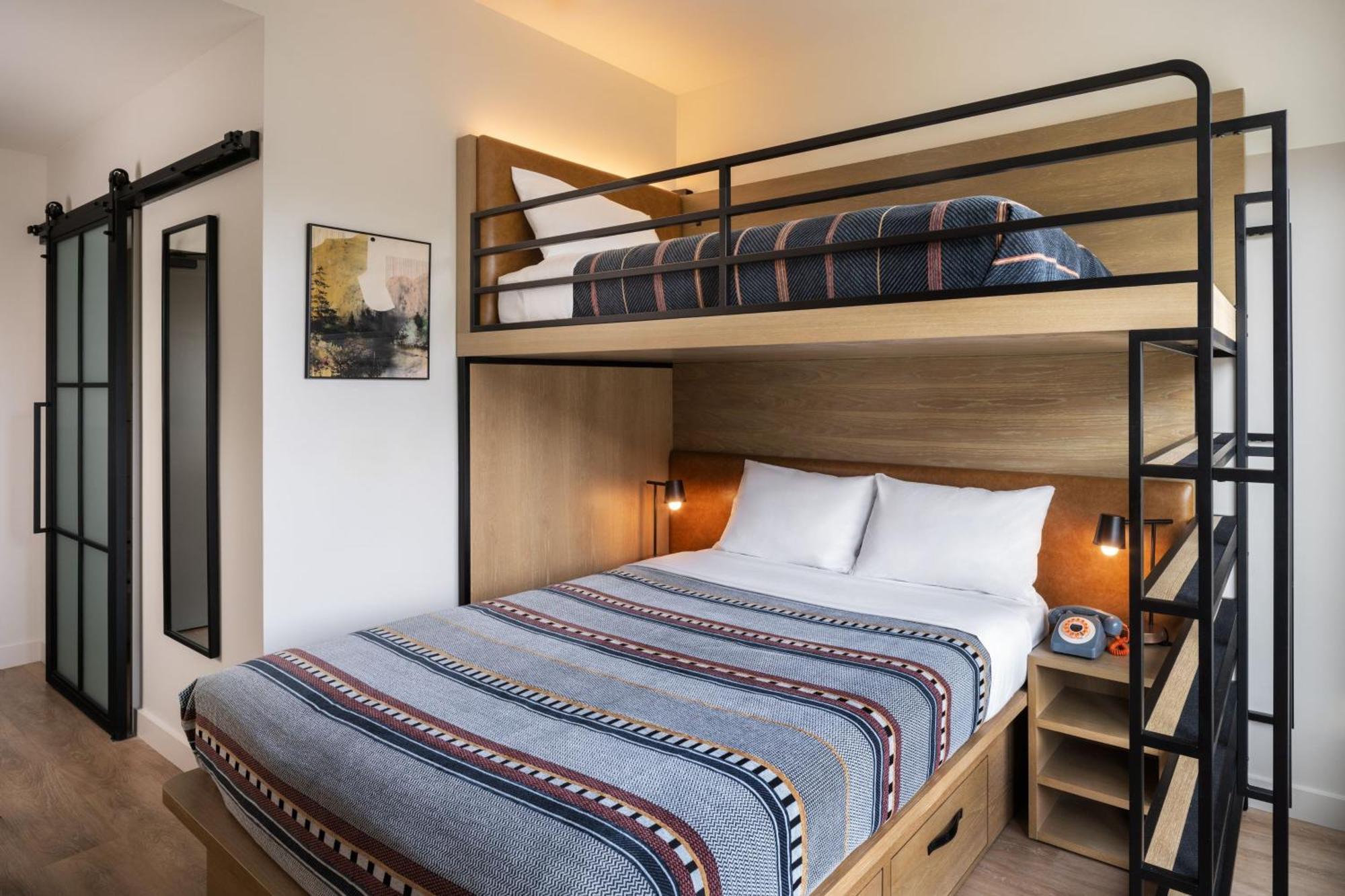 Hotel Moxy Boulder Extérieur photo